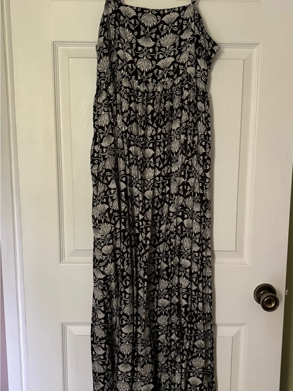 NATURAL LIFE Black and White Floral Maxi Dress - Picture 1 of 4